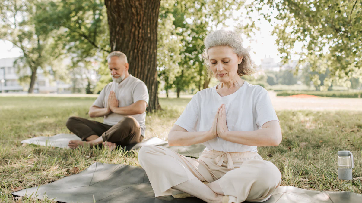 Guia Completo de Yoga para Idosos