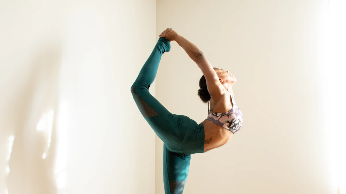 Wie startet man mit Christina Yoga?