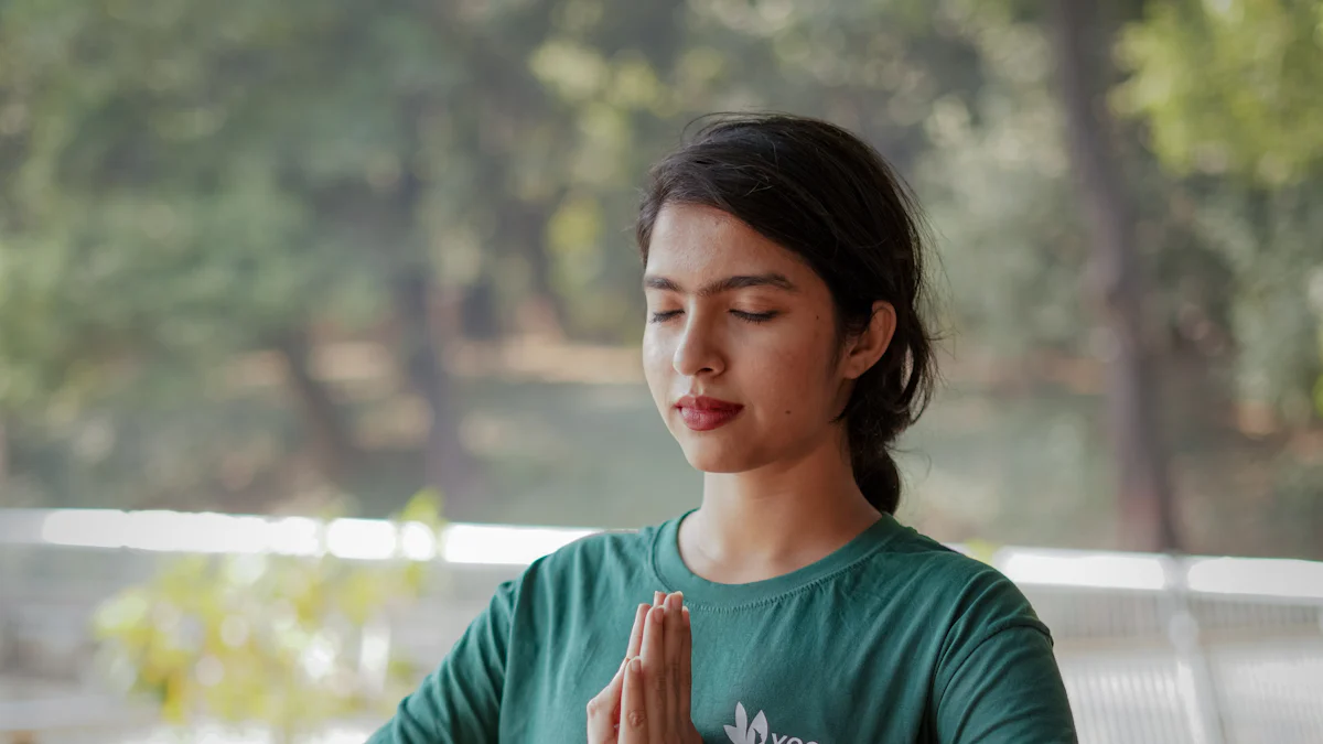 Ontdek de voordelen van pranayama in je yogabeoefening