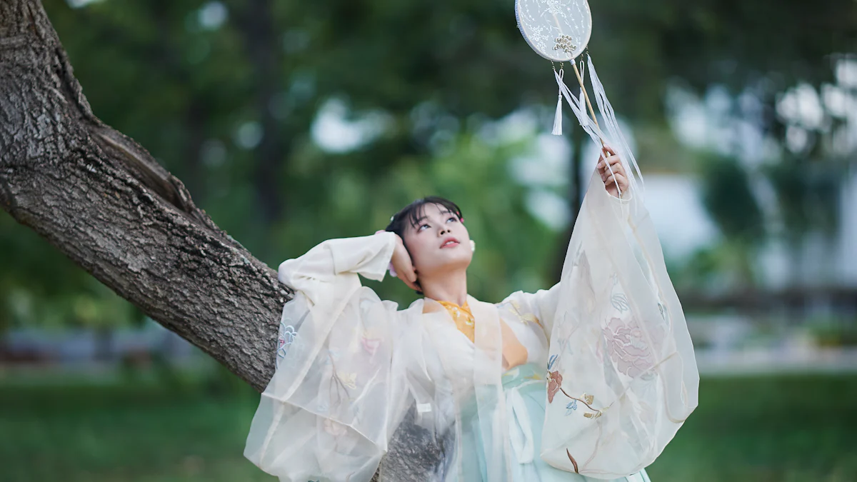 Unveiling the Symbolism of White Hanfu in Chinese Traditions