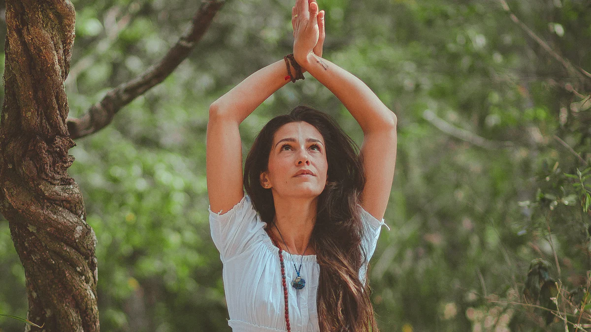 Descubra as práticas de Kemetic Yoga para sua saúde