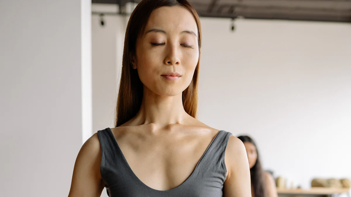 Hoe Yoga Mindfulness Versterkt en Stress Vermindert