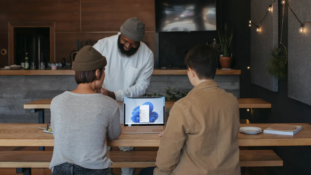 Business Models & Partnerships