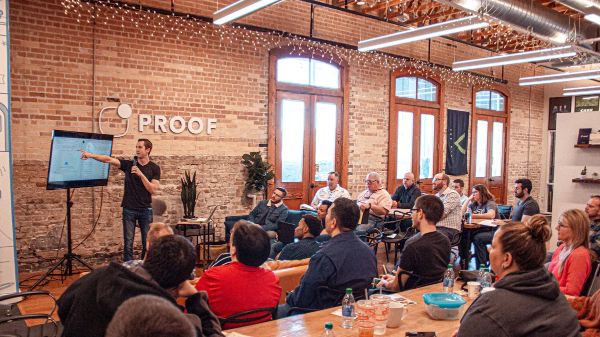 Comparing SharePoint Agents and Human Admins