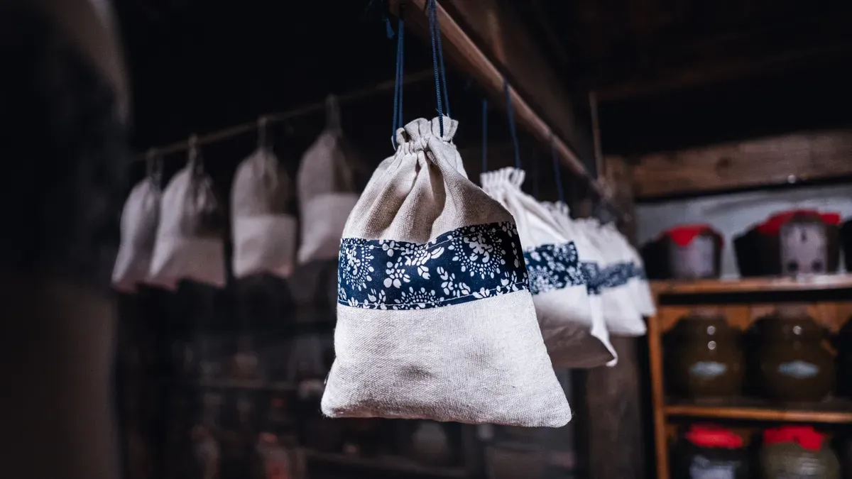 Popular Jewelry Dust Bags