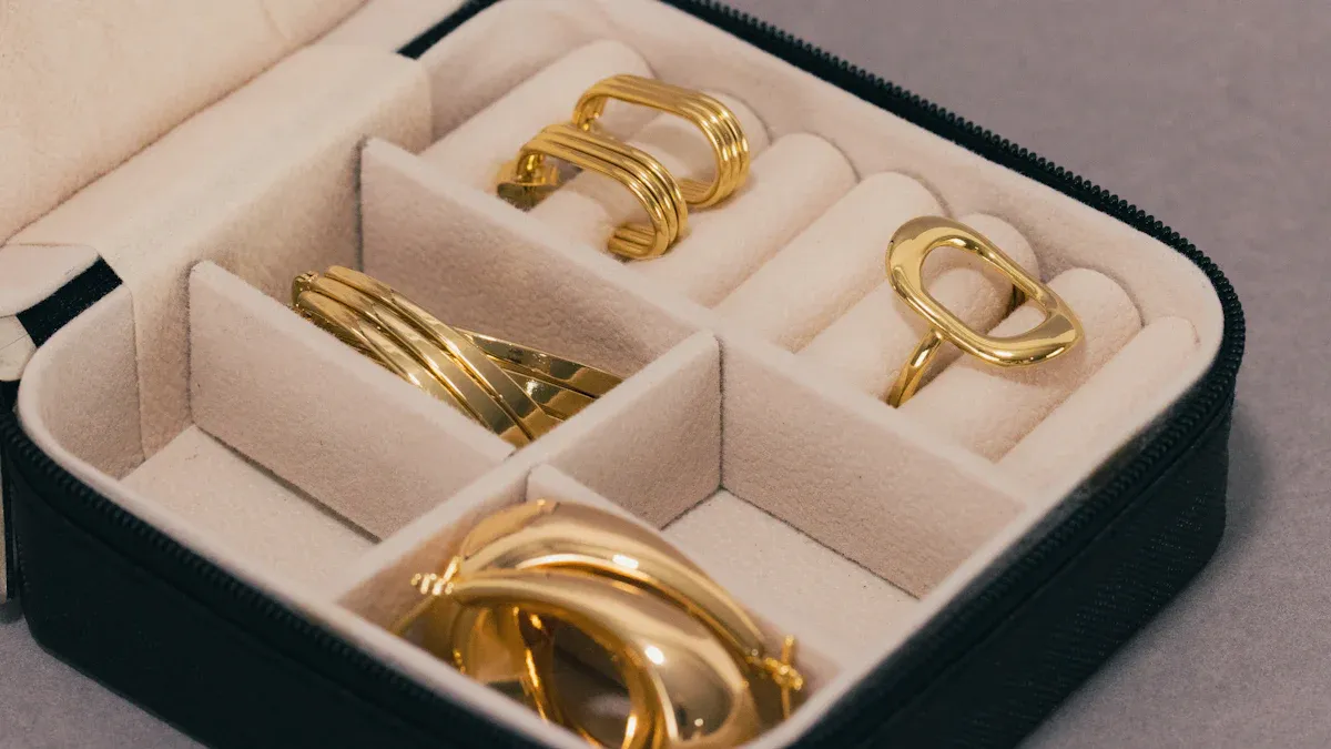 Best Leather Jewelry Boxes for Every Style and Budget