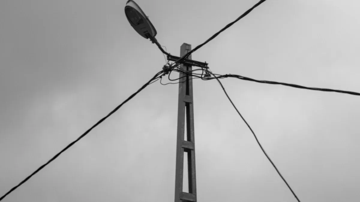 Plan de renforcement des lampadaires dans les zones à risque de typhons