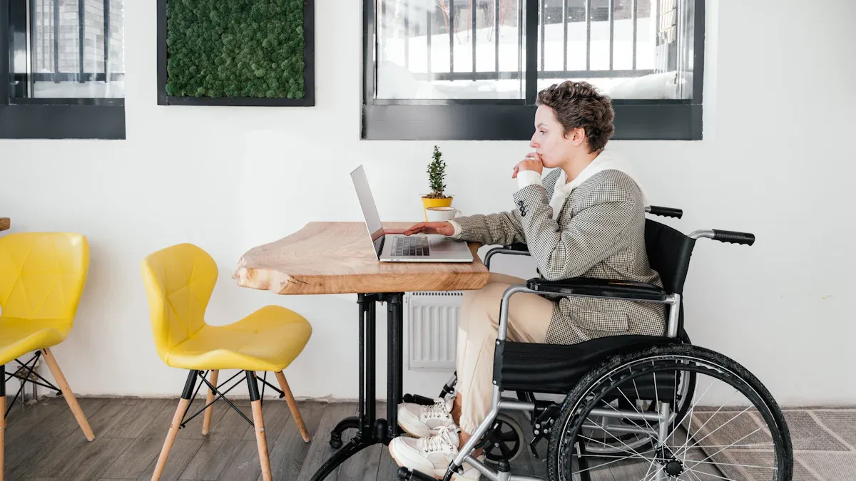 Customer Service Excellence: A Key Differentiator for B2B Wheelchair Manufacturers 4 Addressing the Unique Needs of Wheelchair Manufacturers