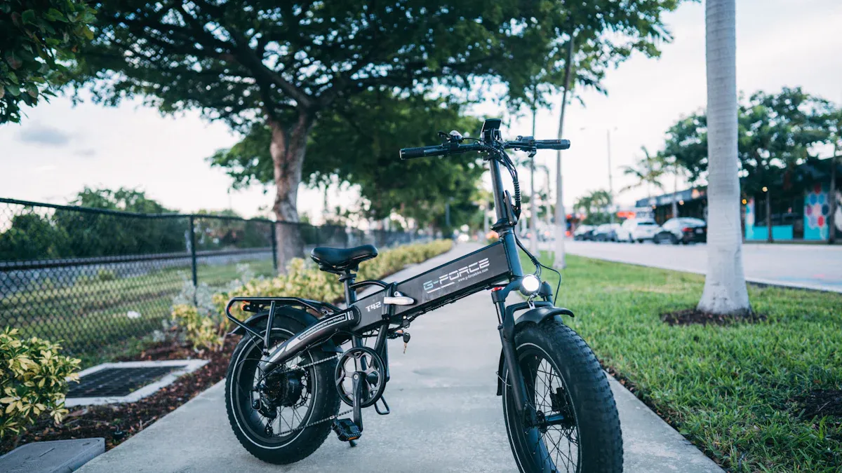 Klapprad E-Bikes: Wie man das perfekte Modell für den urbanen Pendelverkehr auswählt