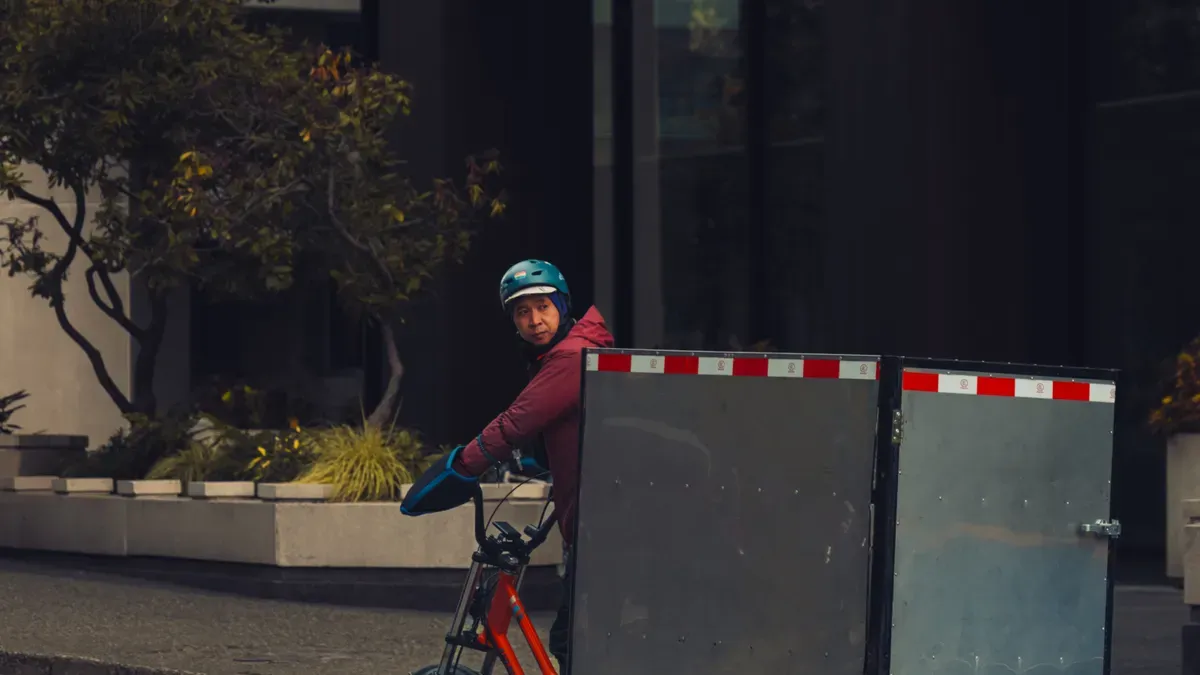 Lieferung und Aufbau: Wie kommt mein E-Bike an? (FAQ 11)