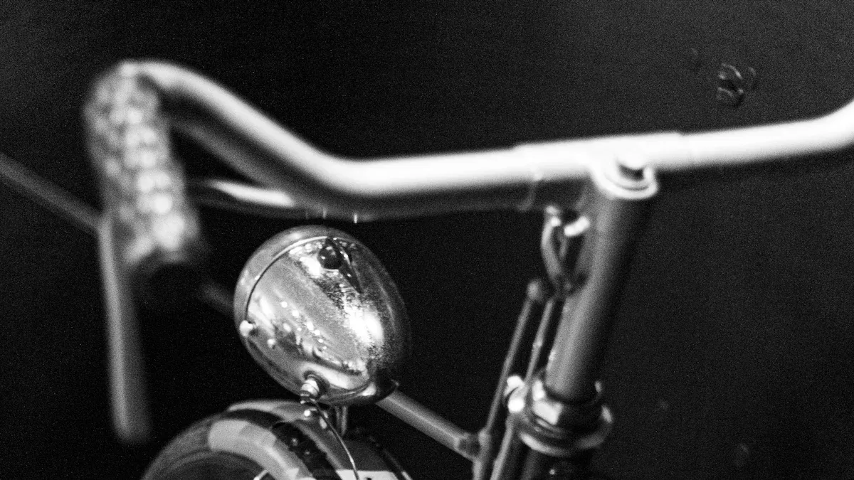 Fahren mit Schutz: Wie man Schutzbleche für sein Mountainbike auswählt und installiert