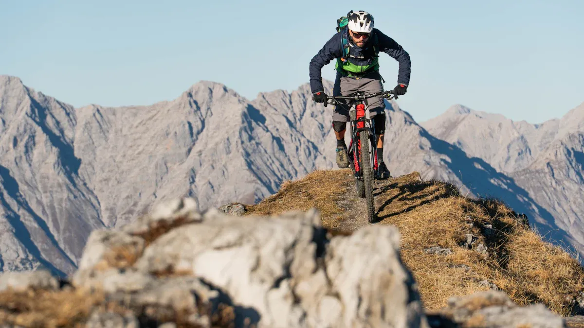 E mountainbike herren: Top Features für Offroad-Leistung und Abenteuer