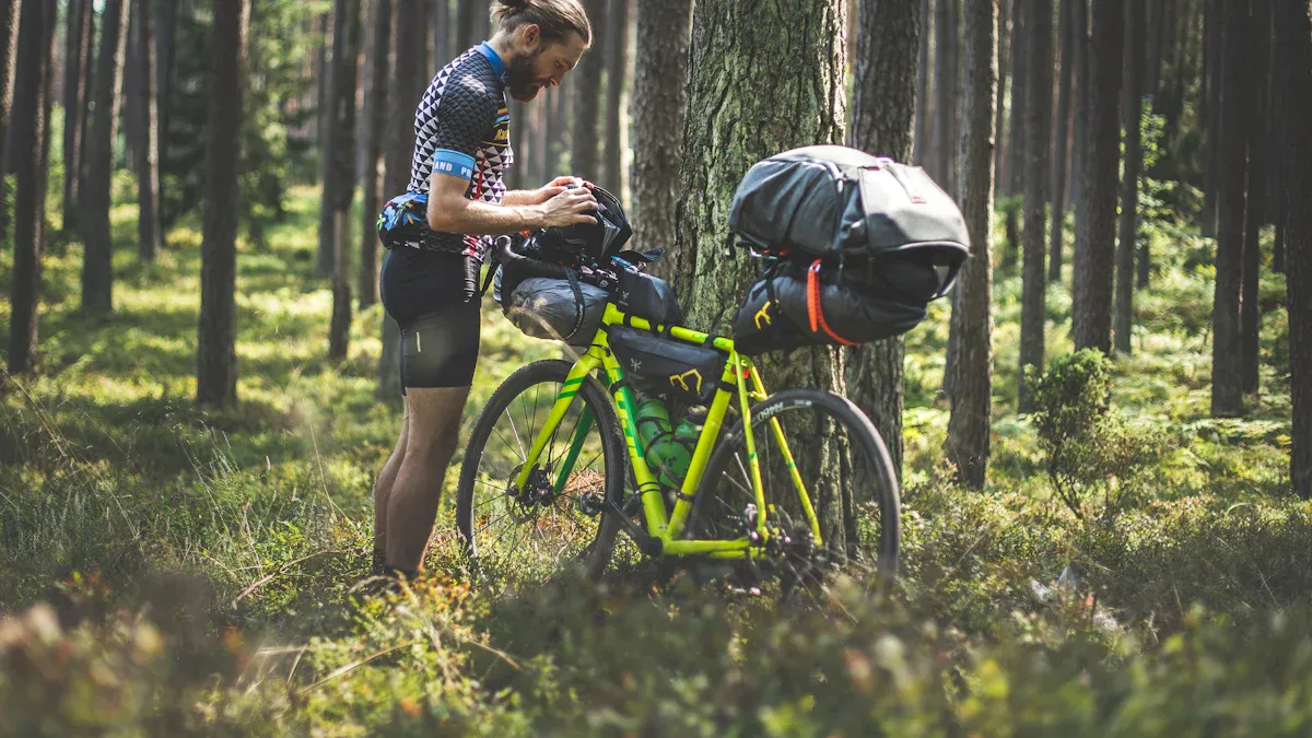 E-Mountainbike-Ausrüstung