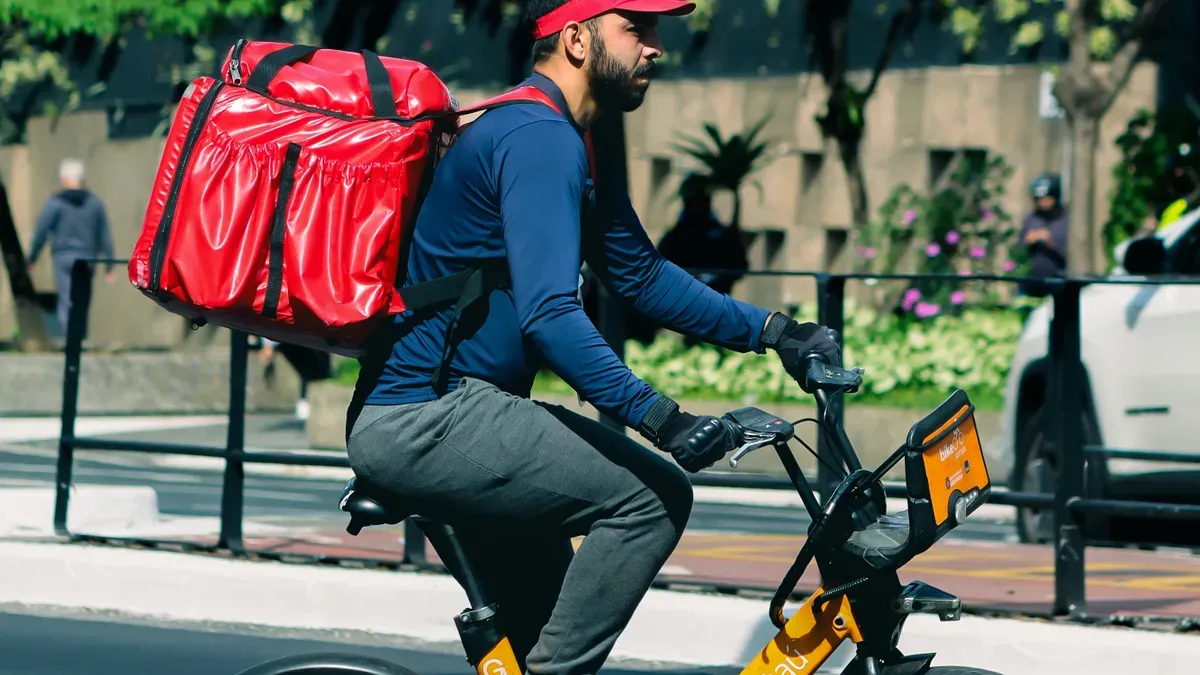 Lieferung und Aufbau: Wie kommt mein E-Bike an? (FAQ 19)