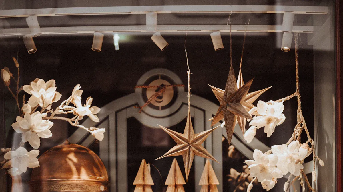 Design Principles for Captivating Retail Store Window Displays