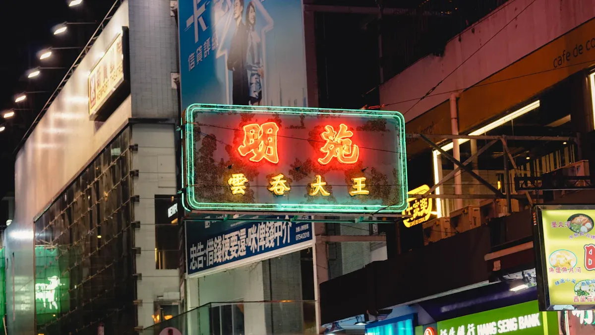 Applications of SEGs in Digital Signage