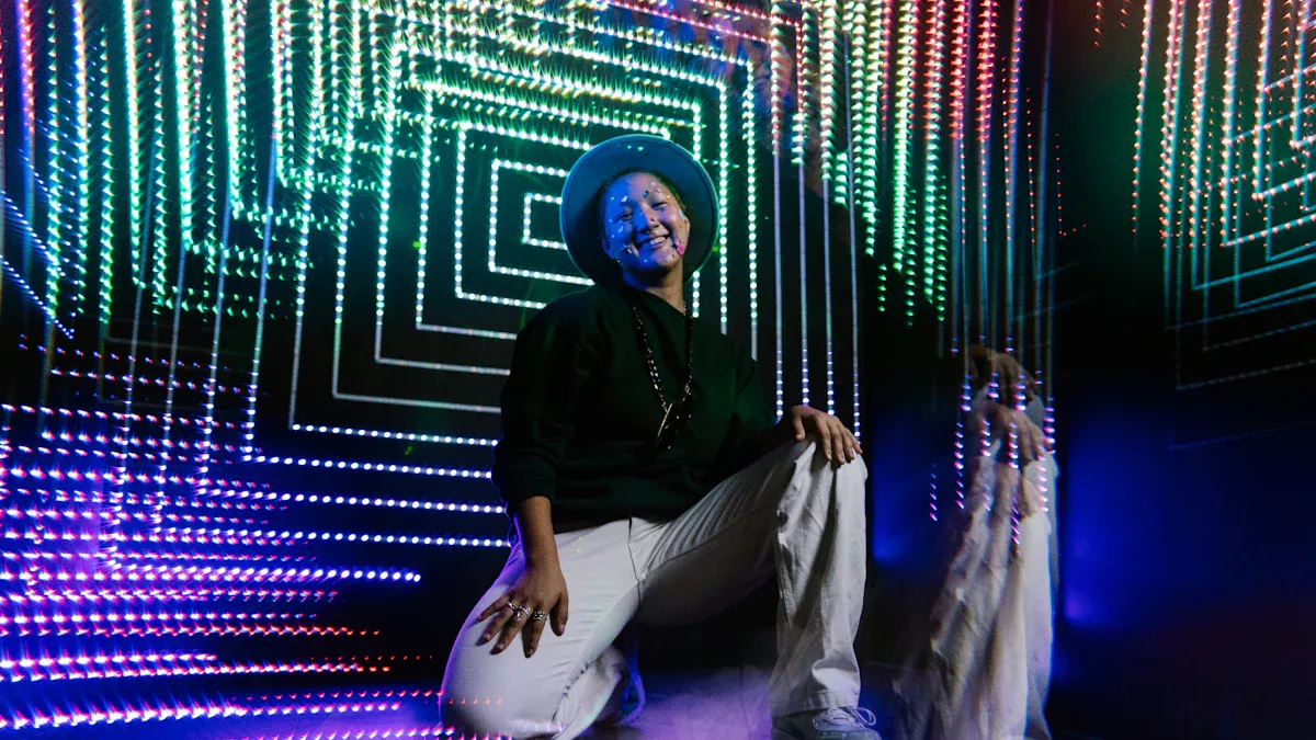 5 Professional Artists Who Revolutionized Their Work Using LED Light Boxes