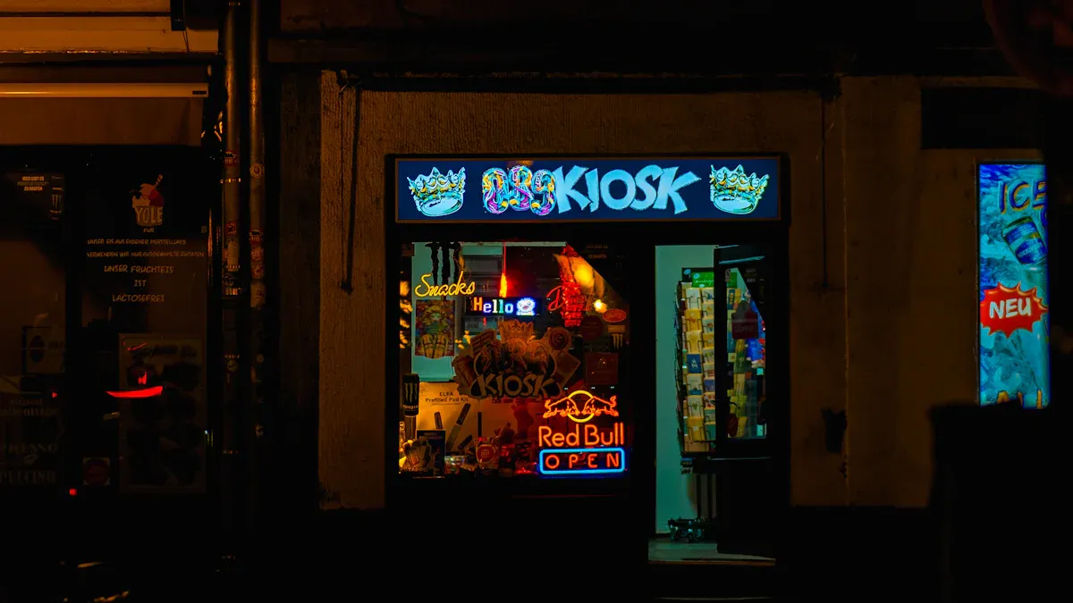 Innovative Storefront Display ideas to transform your retail space with digital signage