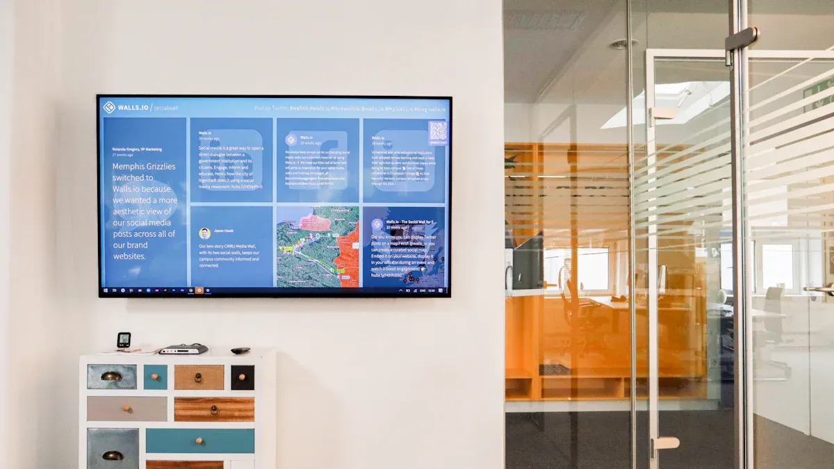 Digital Signage Display Screen Comparison