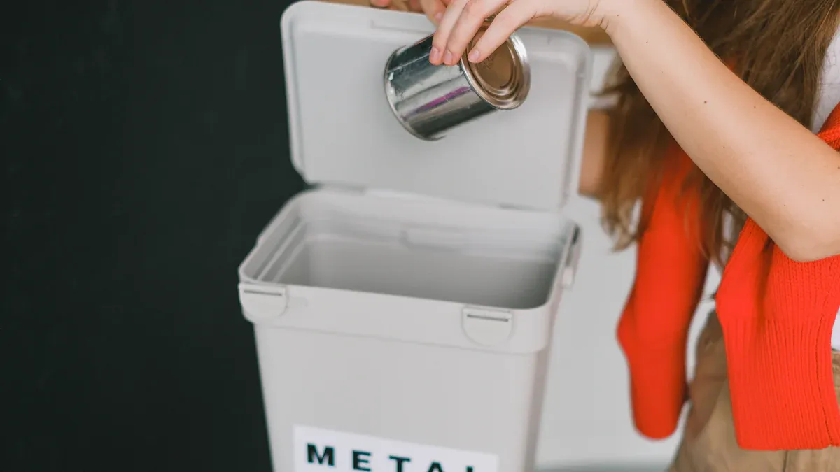Top Non-Stainless Steel Metal Cat Litter Scoops Reviewed for 2025
