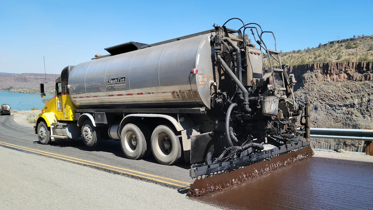 How Asphalt Mixing Plant Scrapers Work