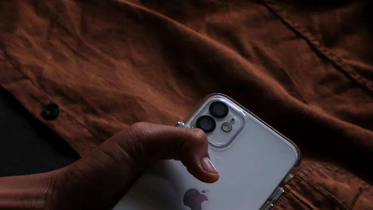 Customizing a Clear Phone Case Made Simple for 2025