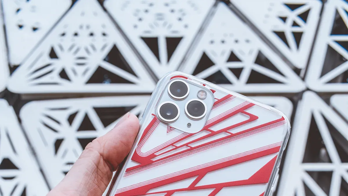 Top Features to Look for in a Custom-Made Mobile Phone Case for iPhone 15 Pro Max by bibercas