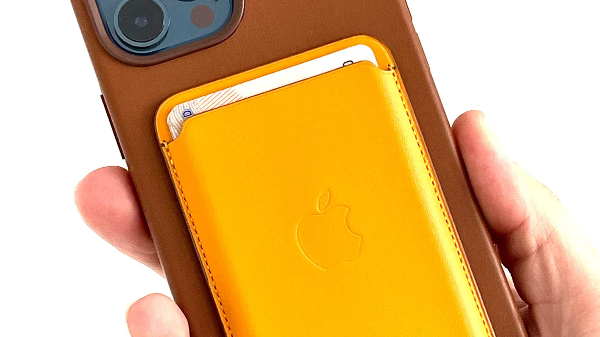 10 Stylish MagSafe Phone Cases for Every Personality