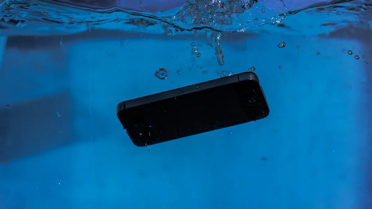 10 Best Waterproof Phone Cases for Summer Adventures in 2025
