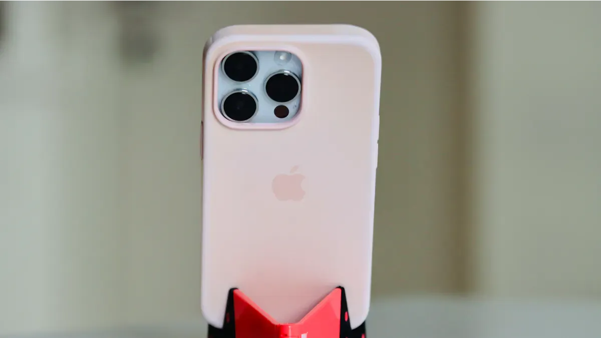 How OEM Design Improves Shockproof Wireless Charging Phone Cases