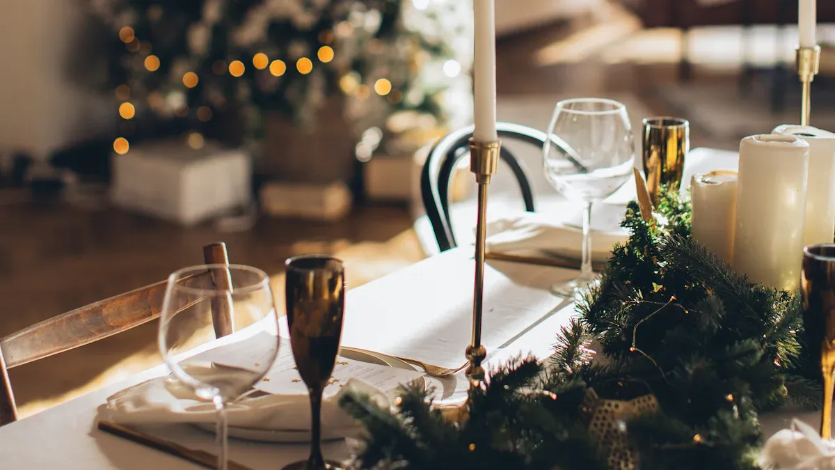 Setting the Perfect Christmas Table