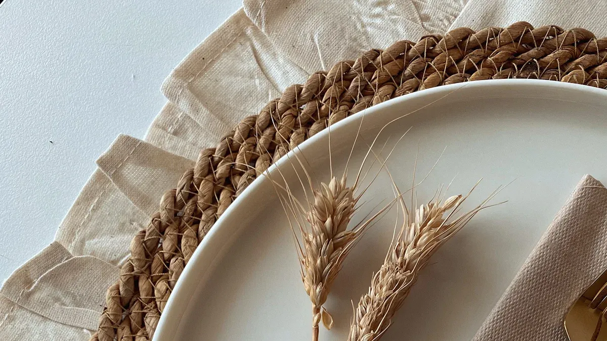 Eco-Friendly Disposable Dinnerware Options