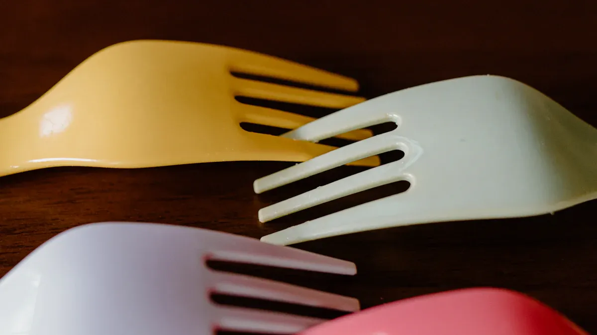 Types of Plastic Silverware Bulk