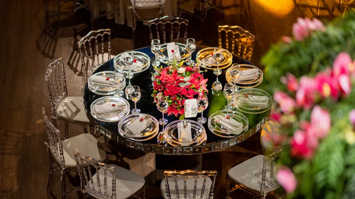 Colorful Plates for Weddings