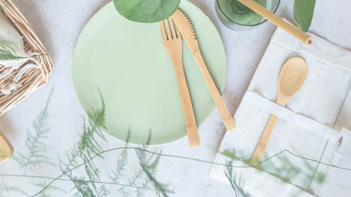 Compostable Tableware: The Eco-Conscious Choice