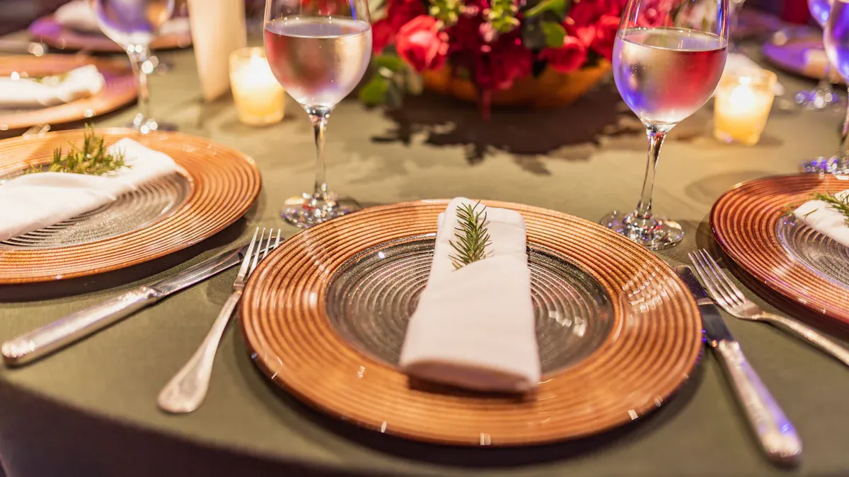 Style and Presentation with Disposable Plates for Weddings