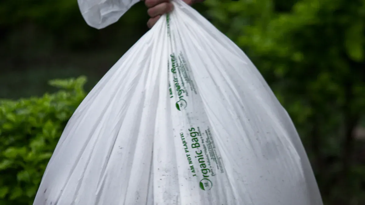 Choosing Compostable Trash Bags