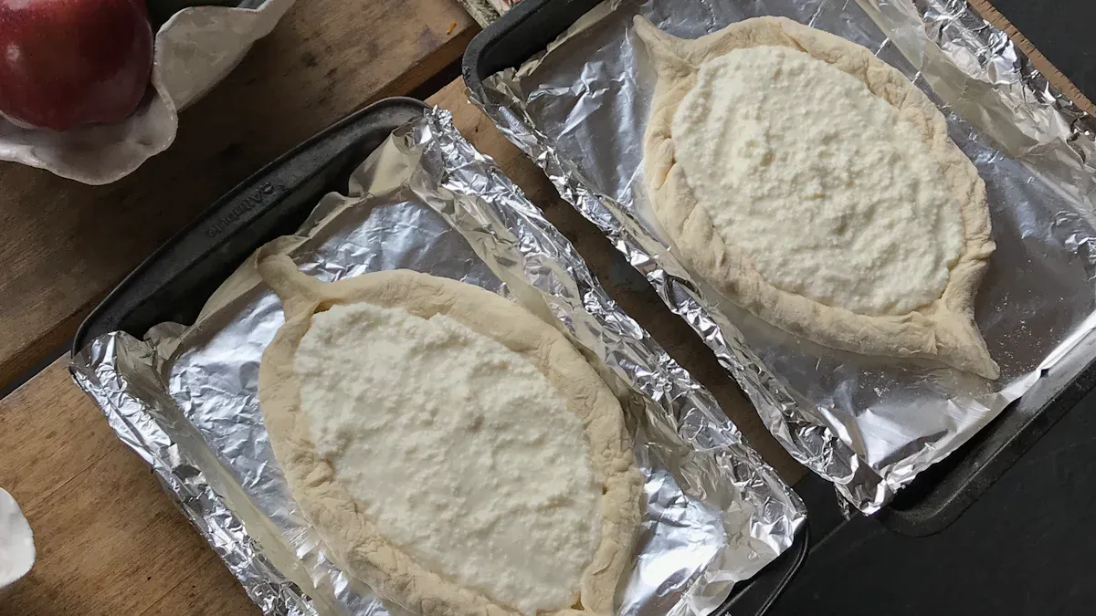 Pros and Cons of Using Disposable Foil Pans for Baking