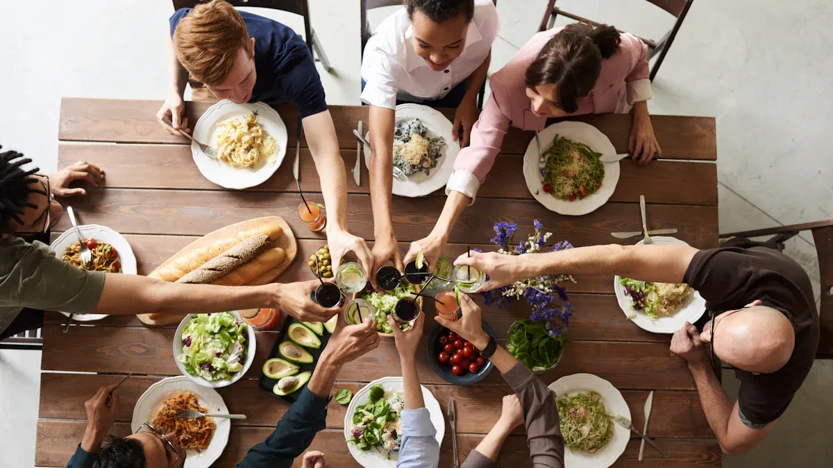 130+ Thanksgiving Invitation Messages for Friends and Family