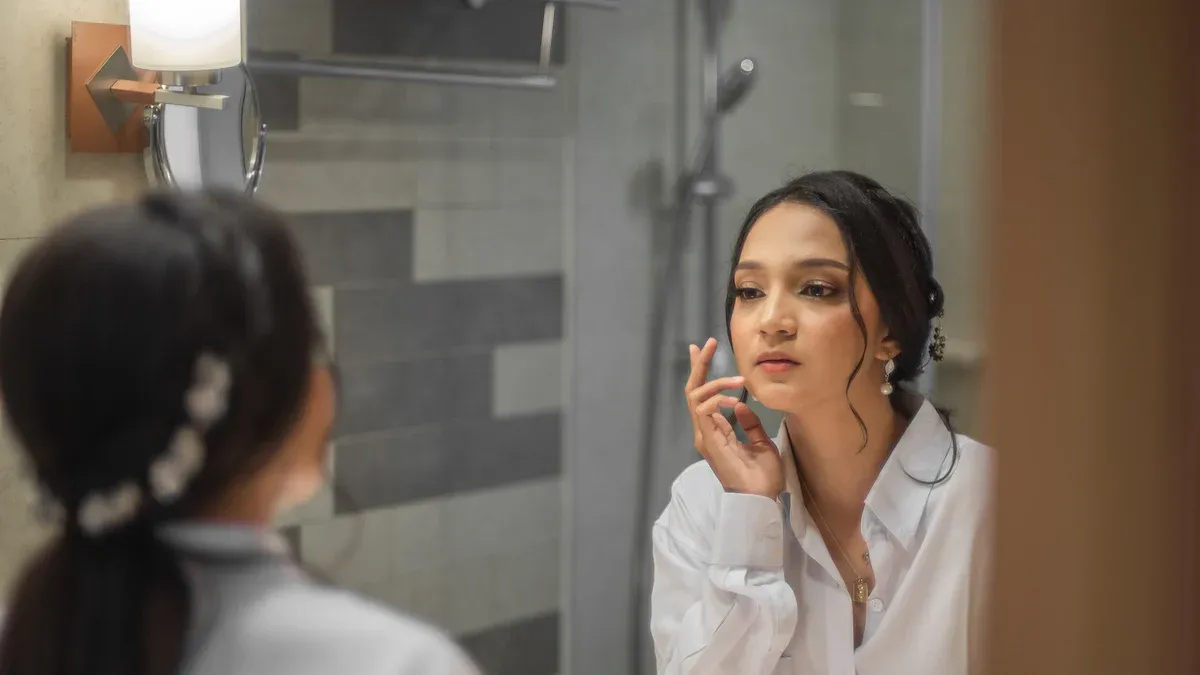 Com pot la llum de mirall LED Greenergy millorar la teva vida quotidiana?