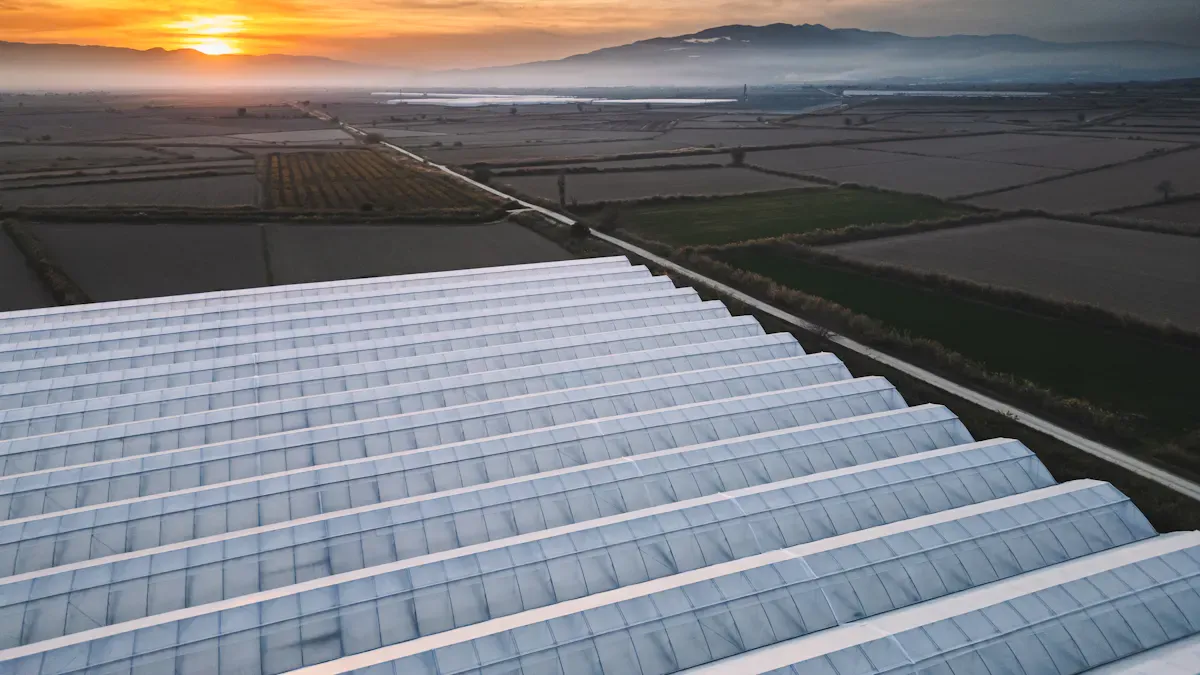 Benefits of Insulation Quilts in Multi-Span Greenhouses