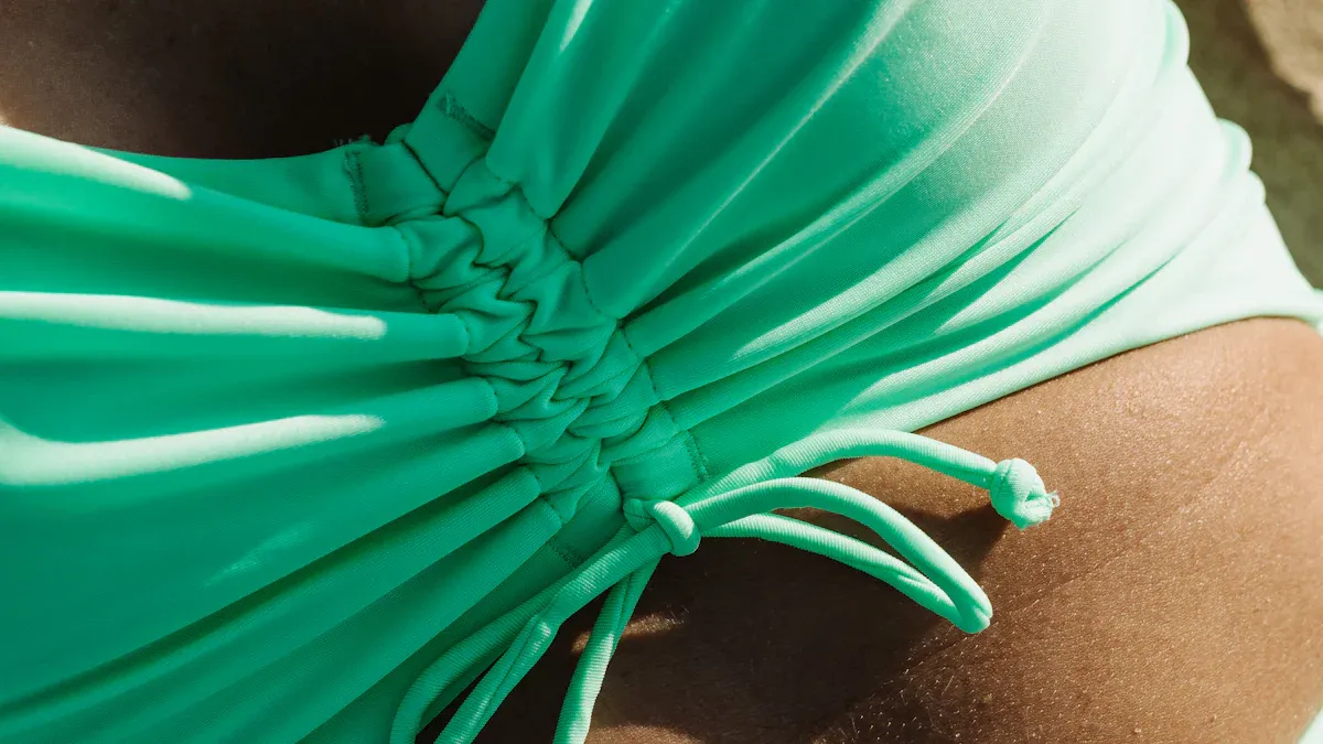 Characteristics of 80 Nylon 20 Spandex Swimwear Fabric