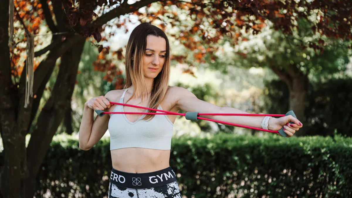 ¿Son las bandas elásticas en forma de 8 buenas para los entrenamientos en casa de las mujeres?