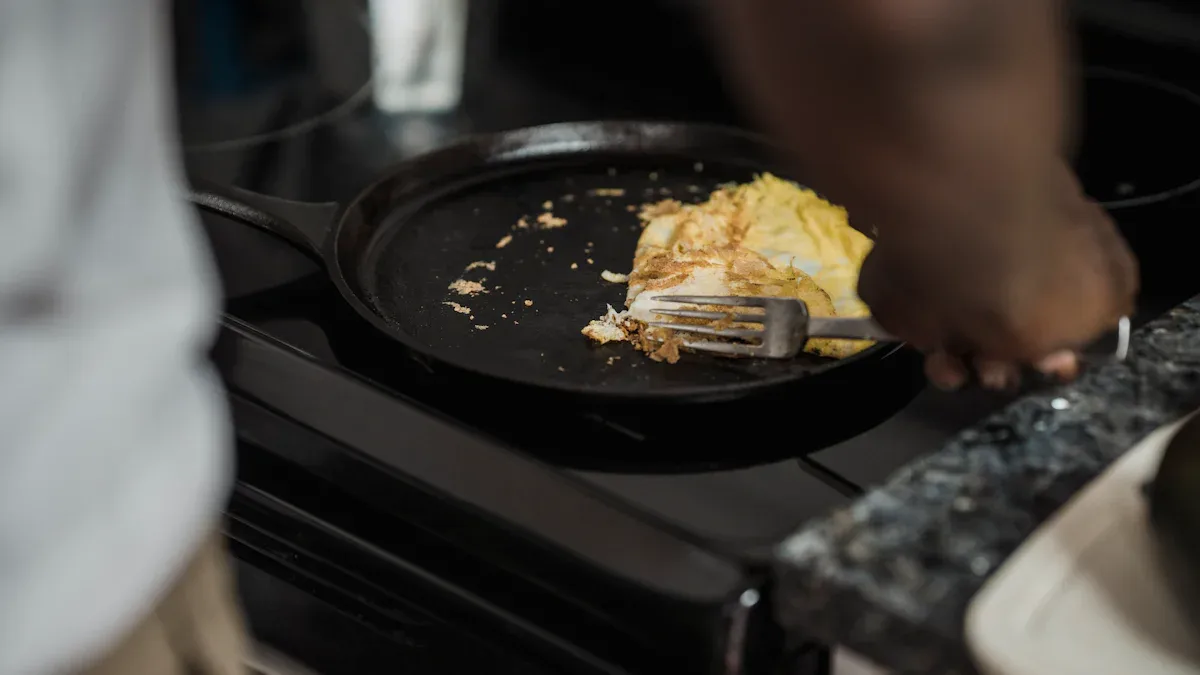 Maximizing Your Microwave Baking Pan Experience