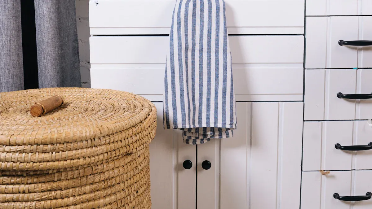 Top 20 Stylish Towel Bar Options for Modern Bathrooms