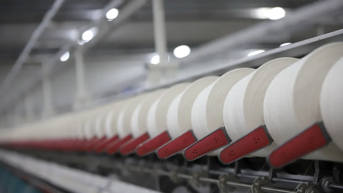 Capacités de production et délais de livraison pour une évaluation efficace des fournisseurs