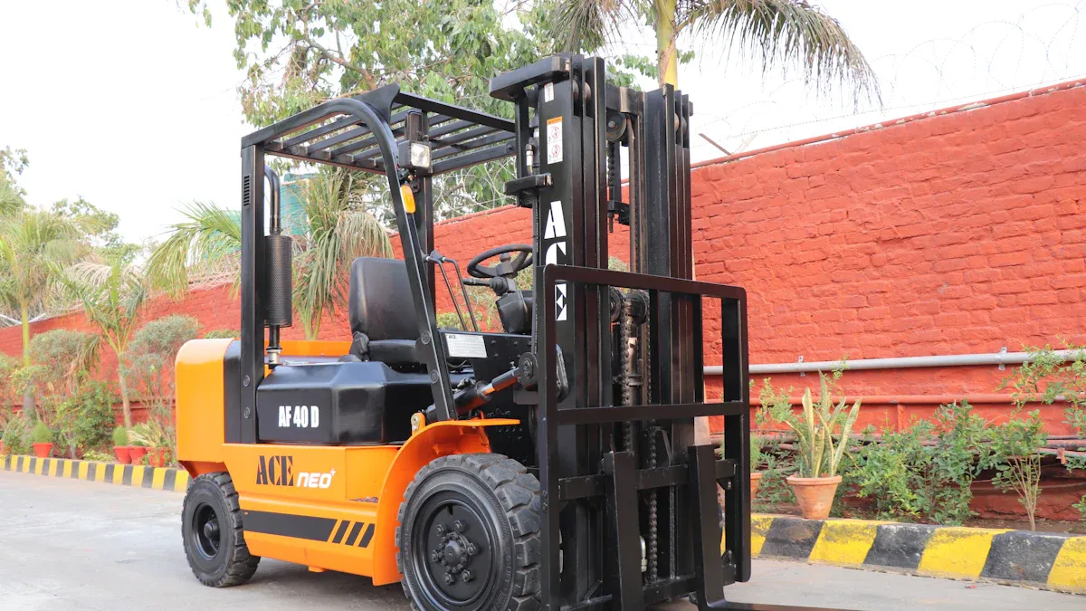 What is the average lifespan of a 2.5-ton forklift?