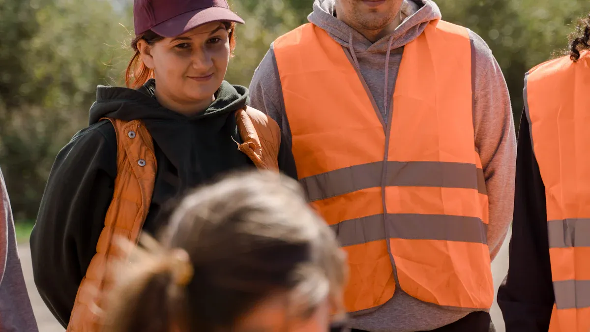 Application Cases and Selection Tips for Reflective Materials in Workwear and Outdoor Gear