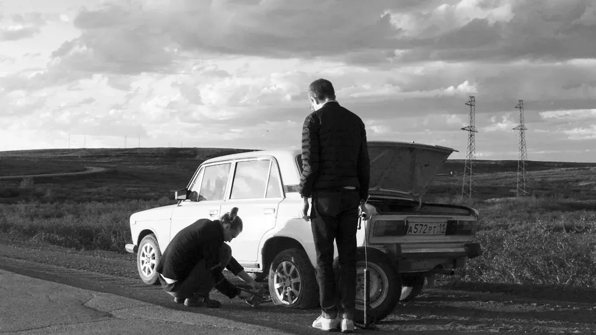 Best Roadside Assistance Plans for Traffic Emergency Support