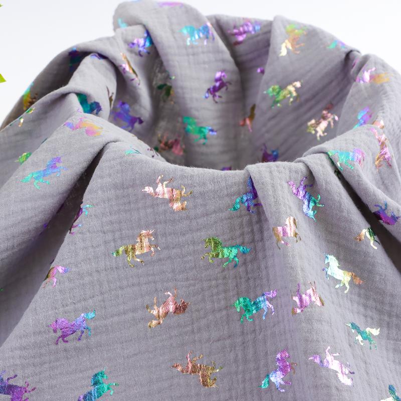Conseils pour travailler le tissu gaze froissé 100 % coton comme un pro